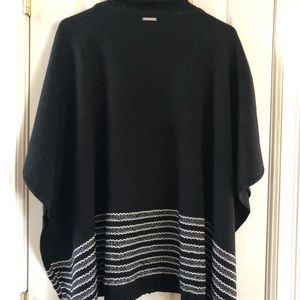 Michael Kors turtleneck poncho metallic bottom like new one size fits all!